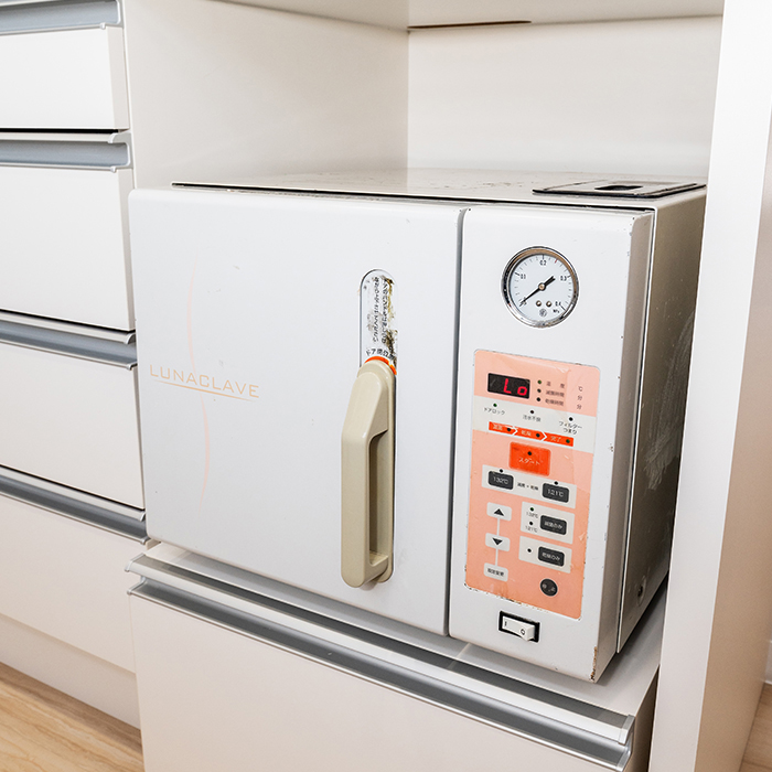 小型高圧蒸気滅菌器